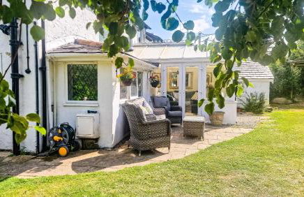 Y-Stabal-Glyn-Isa - Photo 1