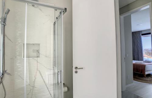 Noah - Private Sunset Hideaway by LovelyStay - Photo 10