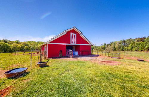 Danielsville Home on Sprawling Acreage with Views! - Photo 24