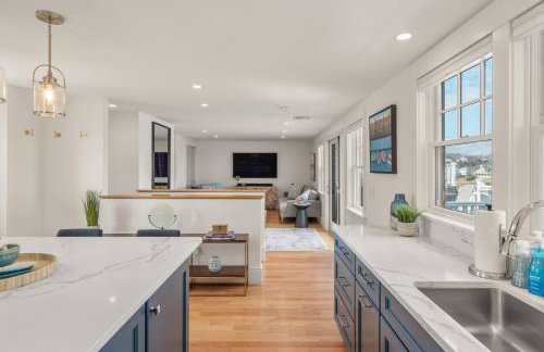 Rare Waterfront Luxury Penthouse|Bearskin Neck - Foto 12