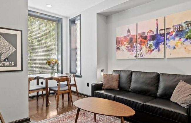 Charming DC Rowhouse Condo - Ideal Long-term Stay - Foto 2