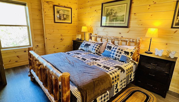 A Tyme To Chill 2 Bedroom Cabin by RedAwning - Foto 5, Habitación