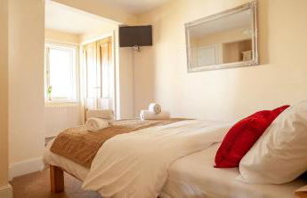 Garden Apartment, 1 Pilots Point - Photo 15