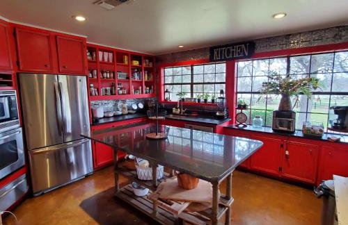 Red Bird Ranch - Private 140 acre Ranch Sleeps 12 - Foto 3