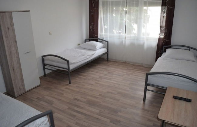 AB Apartment 45 - Photo 2