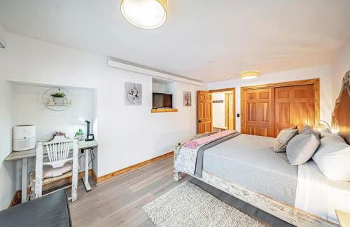 Upscale Couple's Getaway Hot Tubs - Foto 22