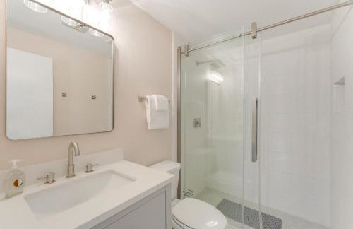 Family Home with Stunning Water Views in Tavares! - Photo 20