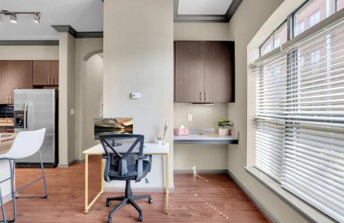 Cozy 2BR- Pool,Gym,Pkng,Near BOK Ctr&Arts Dstrct - Photo 66