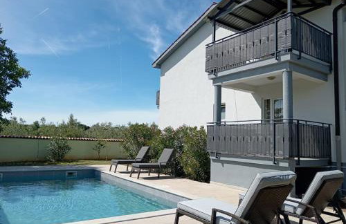 Apolo Apartments - Pool & Garden Retreat - Foto 18