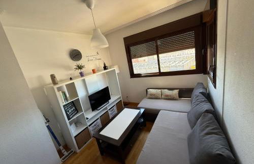Cálido apartamento con PISCINA y garaje - Foto 16