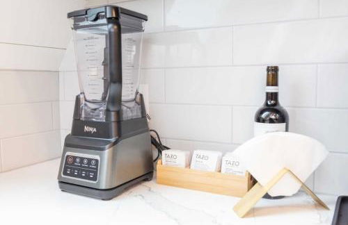 TreeTops Ayframe, Supersized AFrame on the River with Hot Tub - Foto 53