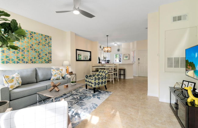 Minutes to Disney Boutique 3BR 2 5 Bath Coastal TH - Foto 2