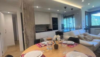 San Bernardo Apartamento de lujo con ascensor, Wifi y vistas a Collarada - Foto 2