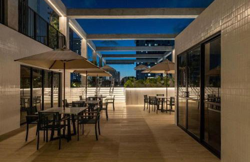 Studio inteiramente novo em localização perfeita, lazer completo e muito conforto! - Foto 19