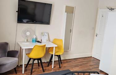 King En-Suite Room Self-Catering Workspace - Foto 6