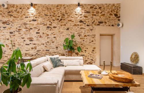 Gîte groupe 21 pers - Idéal Famille Amis Pro - Atelier ludique - Espace réceptiion séminaire - 30 mn PuyduFou - Foto 8