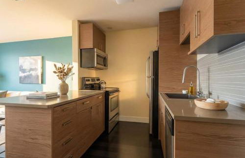 Chic King 1BR Downtown Access Pool Parking Gym - Foto 7