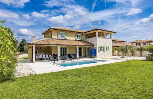 Elegant Family Retreat with Pool in Istria - Foto 10