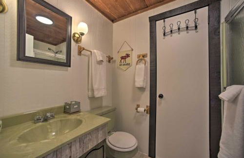 Cozy A-Frame Cabin with Pool Table 8 Mi to Mt Snow! - Photo 15