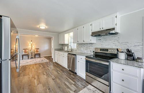 New Blaine Getaway - Walk to Lake Dardanelle! - Foto 8