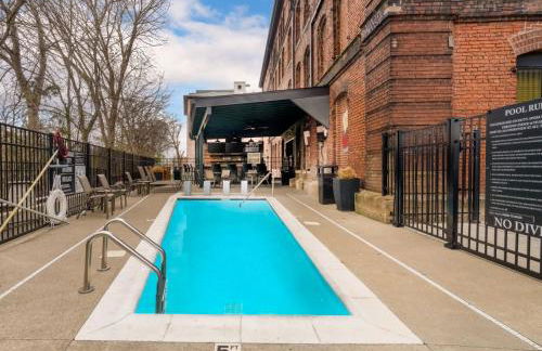 Historic Stay Near Downtown - Foto 20