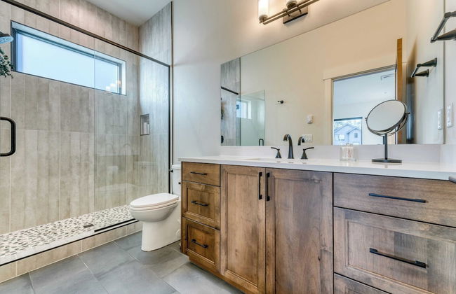 Grand Fir by Avantstay Hot Tub and Firepit - Foto 7