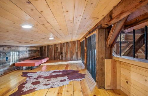 Timber & Tin H 2Bed 2Bath w Pool & Rooftop Deck - Foto 77