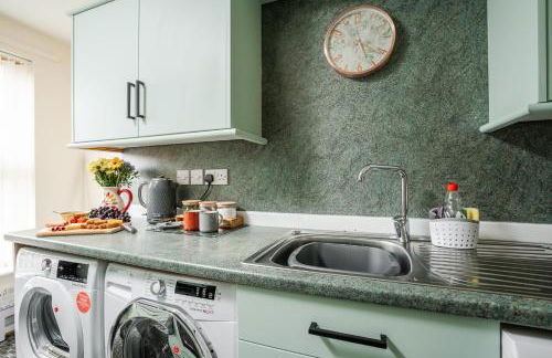 Brimmond Homes - nr to Univ, Hospitals, o2 Apollo, PLAB & 7 mins to City Centre - Stylish, Modern & Secure 2 Bed, 2 Bath Apt with Allocated Free Parking - Foto 32