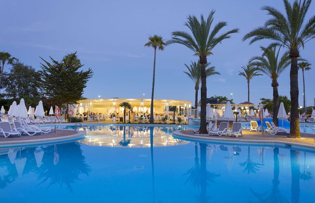 Protur Vista Badía Aparthotel - Photo 27