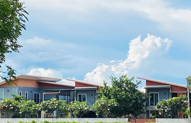 Villa Rajapruek Entire 3 villas 7 bedrooms near airport - Foto 1