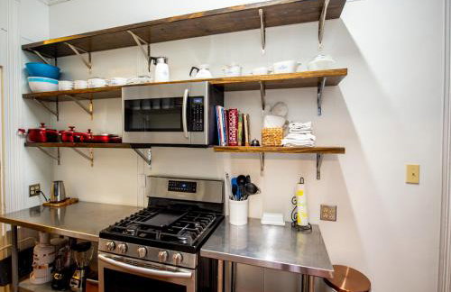 Macarty House, A Bohemian Resort with pool and cabana bar - Foto 30