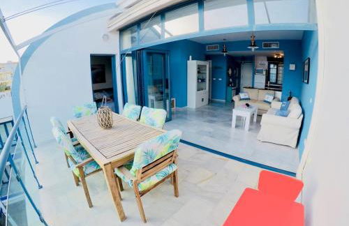 Atico lujo primera linea, terraza, piscina, parking - Foto 19