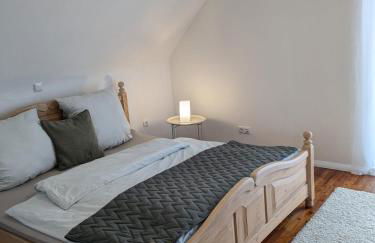 Moderne 70qm OG Wohnung nahe Würzburg, DAA, A3, A7, A81 in Fuchsstadt - Foto 2