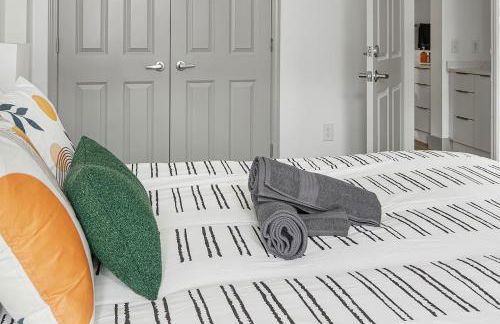 Urban Retreat - Free Parking, WiFi, Walk to Stadium - Foto 51