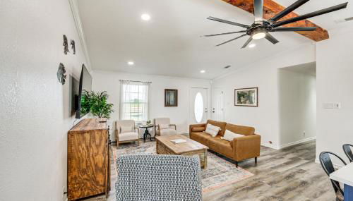 Van Vacation Retreat with Private 300-Acre Lake! - Photo 5