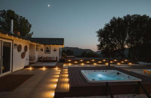 Boho chic oasis by Casa Oso with pool, spa and views - Foto 61