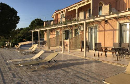 Despina Studios and Apartments - Photo 2