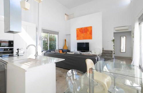 Villa Paloma with private pool, located 350m to the sea and tram station! - Photo 15