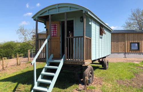 The Bothy and Wagon at Pitmeadow Farm - Photo 2