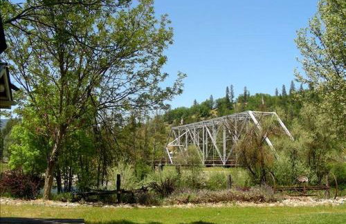 Camping Cabin Perfect for Families near the Shasta-Trinity National Forest, California - Foto 5