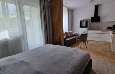 Zentrum Apartment - OLED TV - PS4 - Balkon - Parking - Photo 4