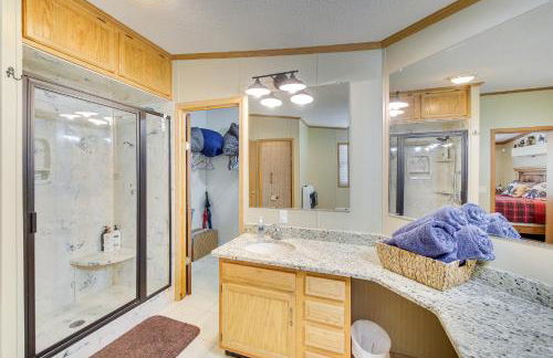 Lakefront Arkansas Home with Dock and Sunroom - Foto 19