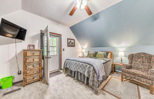 Quaint Cloudcroft Cabin with Stunning Forest Views! - Photo 18