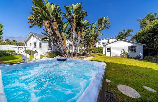 Coastal Palm Haven - With Hot Tub - Foto 4