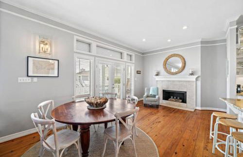 Huge beach house with great views, steps from sand - Foto 15