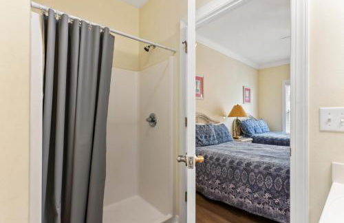 Oceanview 4BR/4BA Condo, Steps to Beach/Pool - Foto 45