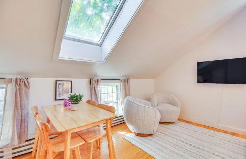 Hike and Leaf Peep Couples Retreat in Waterbury! - Foto 3