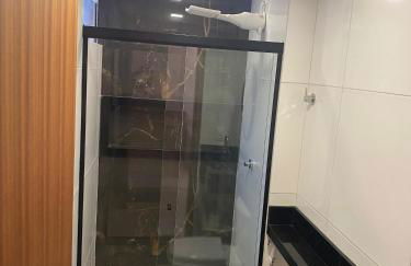 Apê reformado na quadra da praia - Foto 2