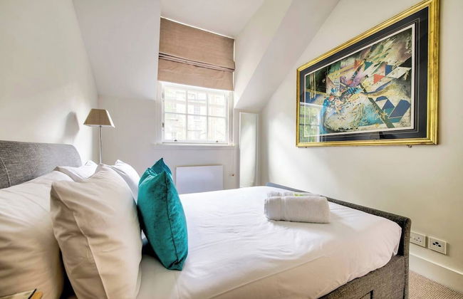 JOIVY Quiet Mews Apartment in New Town - Photo 4