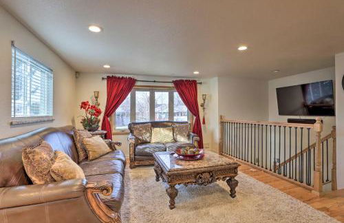 Private Yard and Patio Denver Area Home! - Foto 6